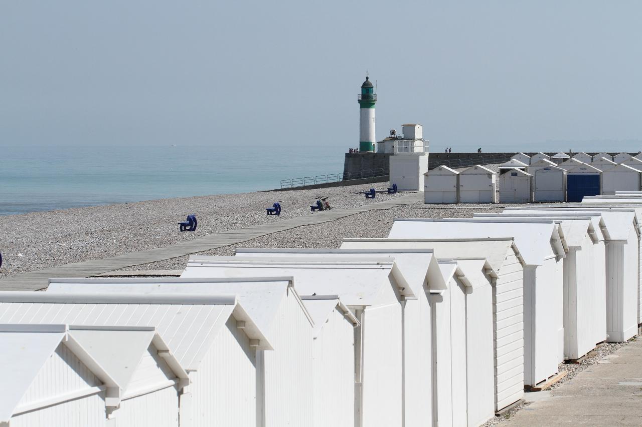 Hotel Royal Albion Mesnil-Val-Plage Exterior photo